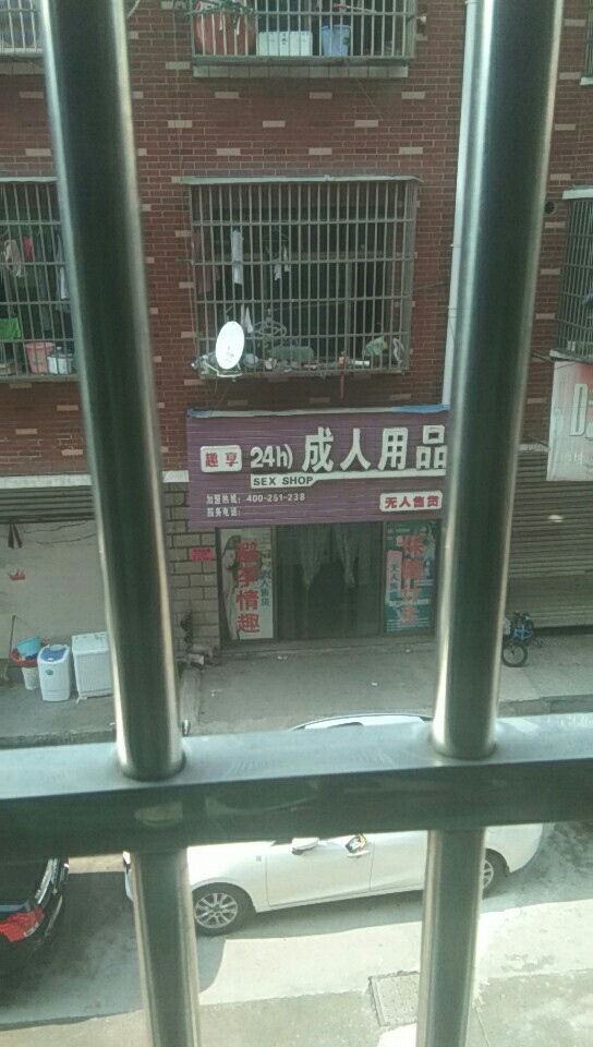 最终到了深渊还记得那一年一天随便撸，不像现在难发工资，一路的酸甜苦辣都是94 / 作者:心累了 / 