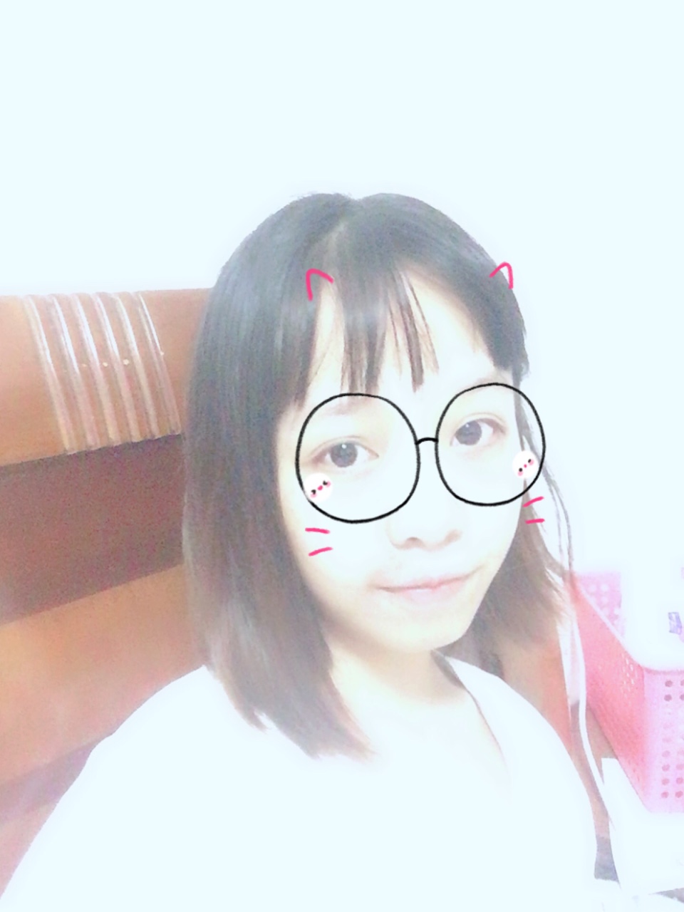 哼 不开心小哥哥能不能推荐口子阿 我就。。。以身相许 

然后。我是成年人。60 / 作者:T甜莉 / 