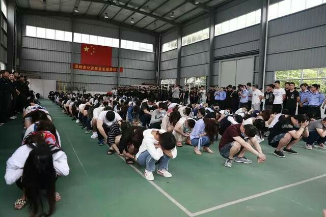 强制第四天分享通讯录早被爆完了，想我还？不存在的！刚好这几天的P图全算你33 / 作者:Max.Dong / 