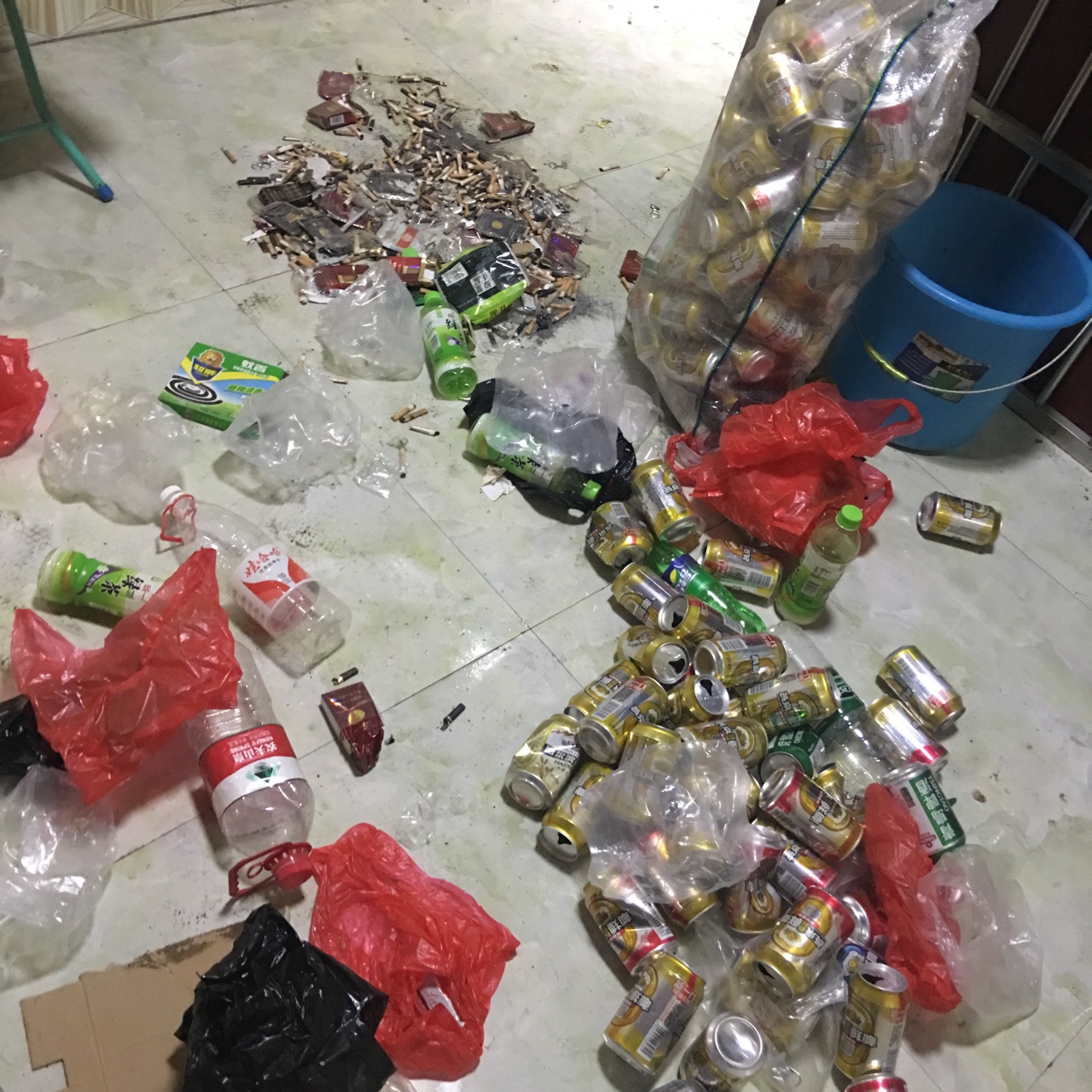 网贷全部强制，下定决心一分不还，网贷全部强制，下定决心一分不还，反正通讯39 / 作者:帮我按住你妹 / 