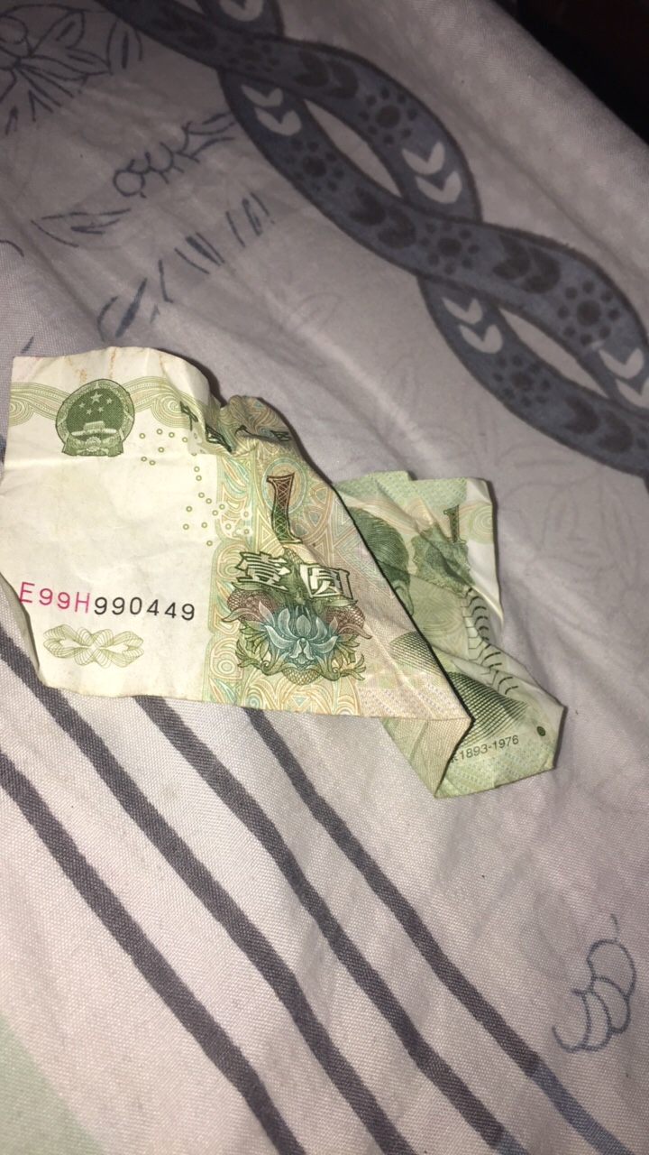 饿的不行了，坐等卖早点的开门，买饿的不行了，坐等卖早点的开门，买两个馒头28 / 作者:回忆？？？ / 