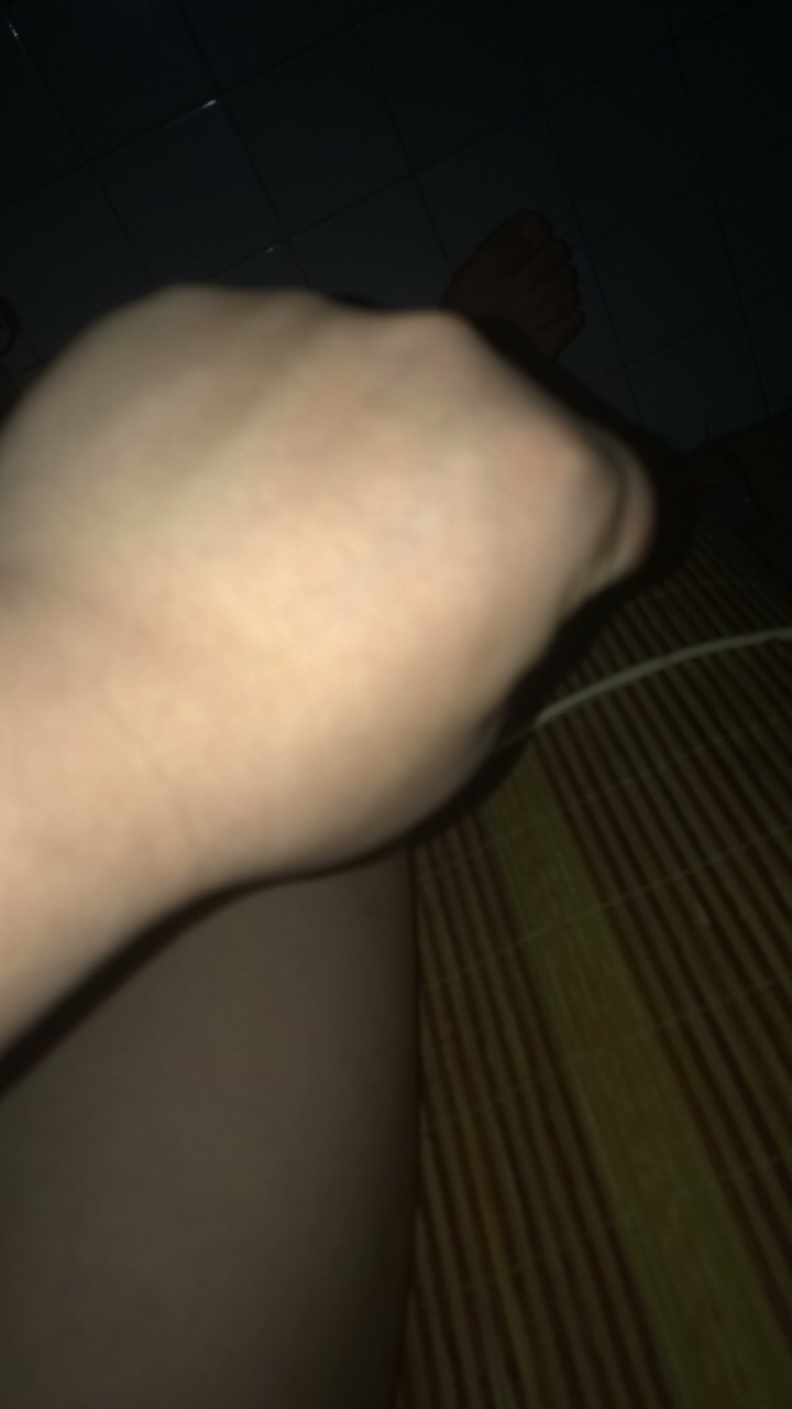 一天多没吃饭，有老哥团个大水吗饿过劲了，现在就是口干舌燥的，想喝冰水补充8 / 作者:从心开始v / 
