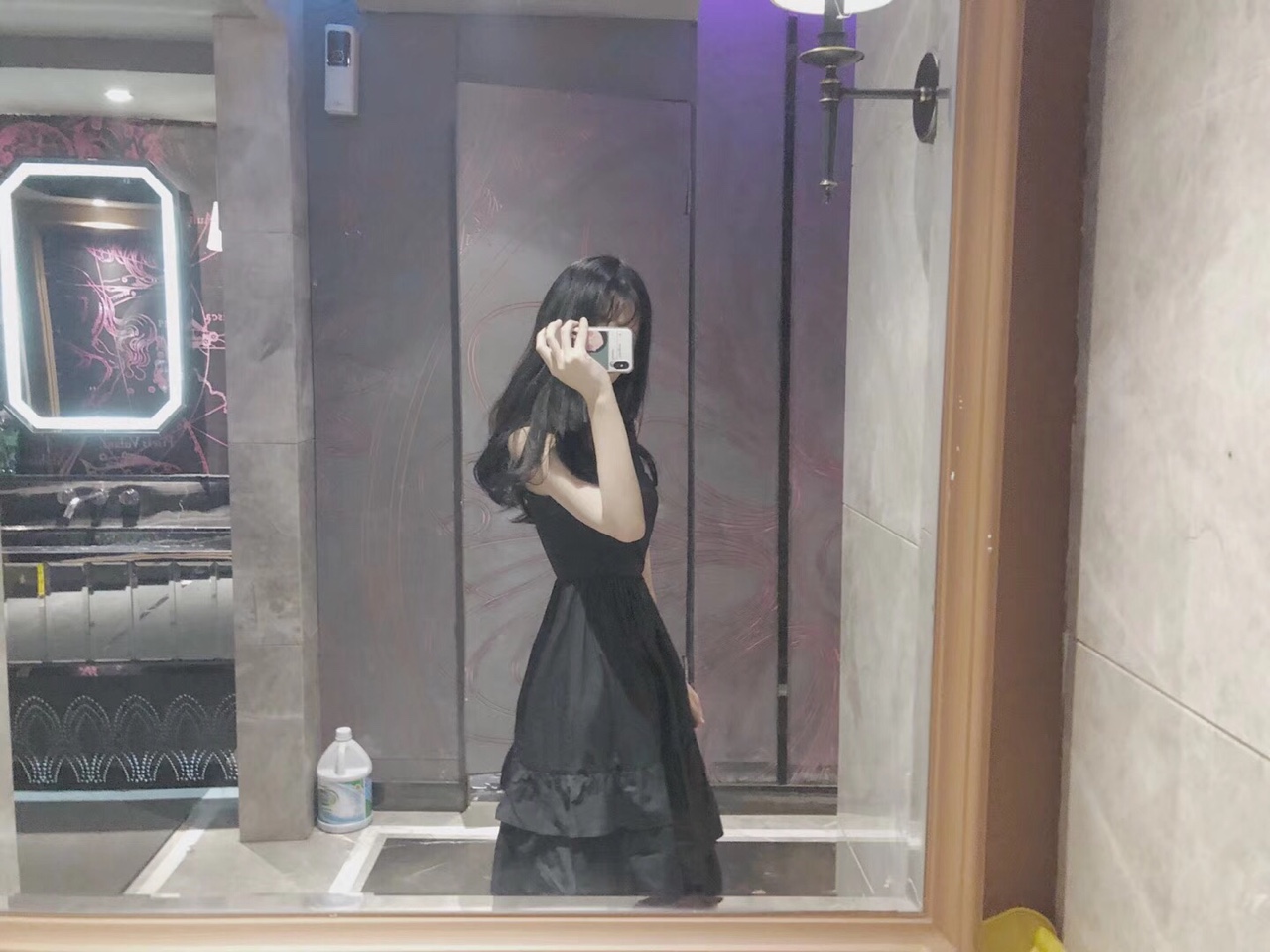 上图，拉波人气。



7 / 作者:姐对帅哥过敏 / 