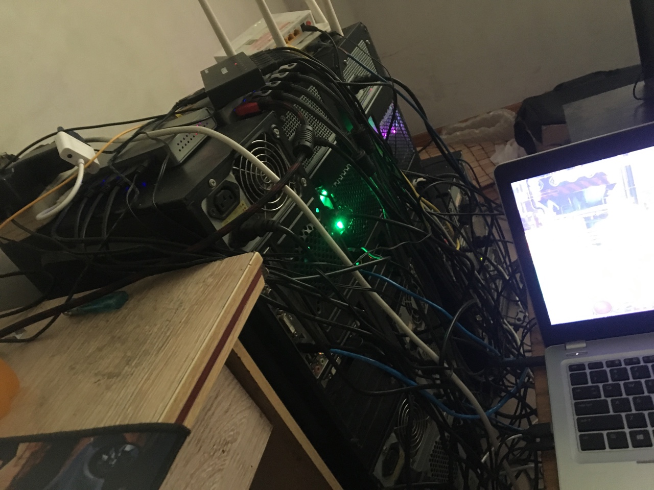 强制后的三个月强制后开始新的生活 每天搬砖填洞先把上Z信的填上 



57 / 作者:Amani6 / 