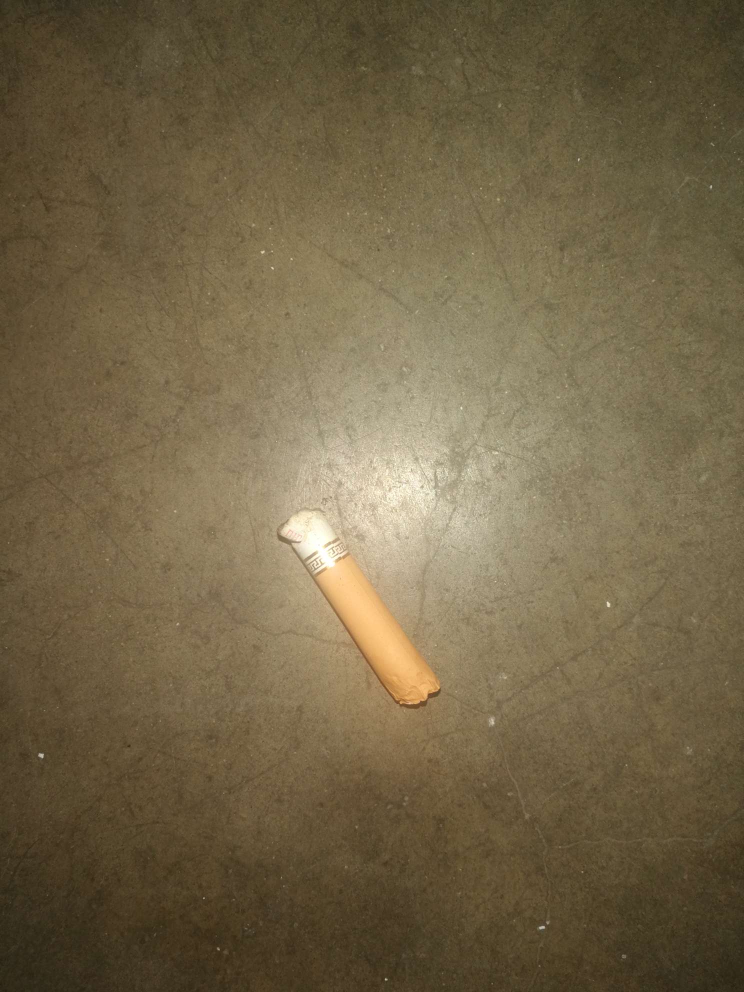 整个人都废了，微信就4毛钱，烟瘾整个人都废了，微信就4毛钱，烟瘾又来了，浑88 / 作者:撸到两袖清风 / 