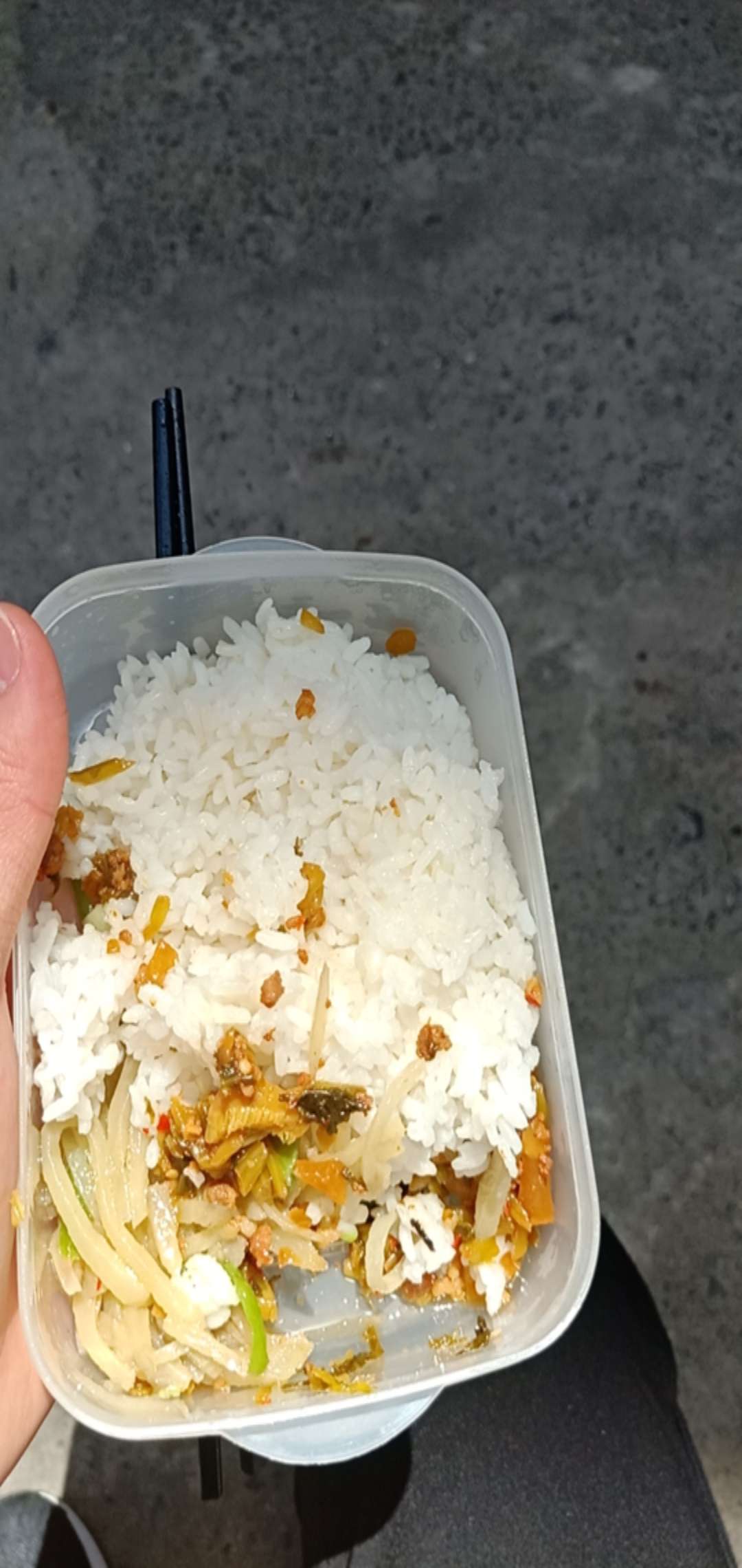 老板粮看我可怜给了我一碗饭吃，感老板粮看我可怜给了我一碗饭吃，感谢

4 / 作者:卡农第一→_→帅 / 