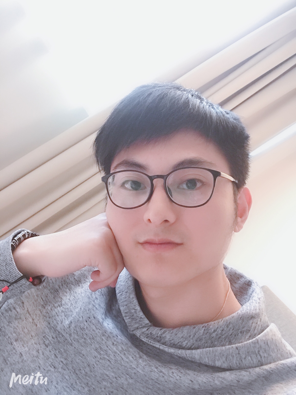 18.9岁，撸啥口子好过18.9岁，撸啥口子好过

74 / 作者:ghhgbvcvxbb / 