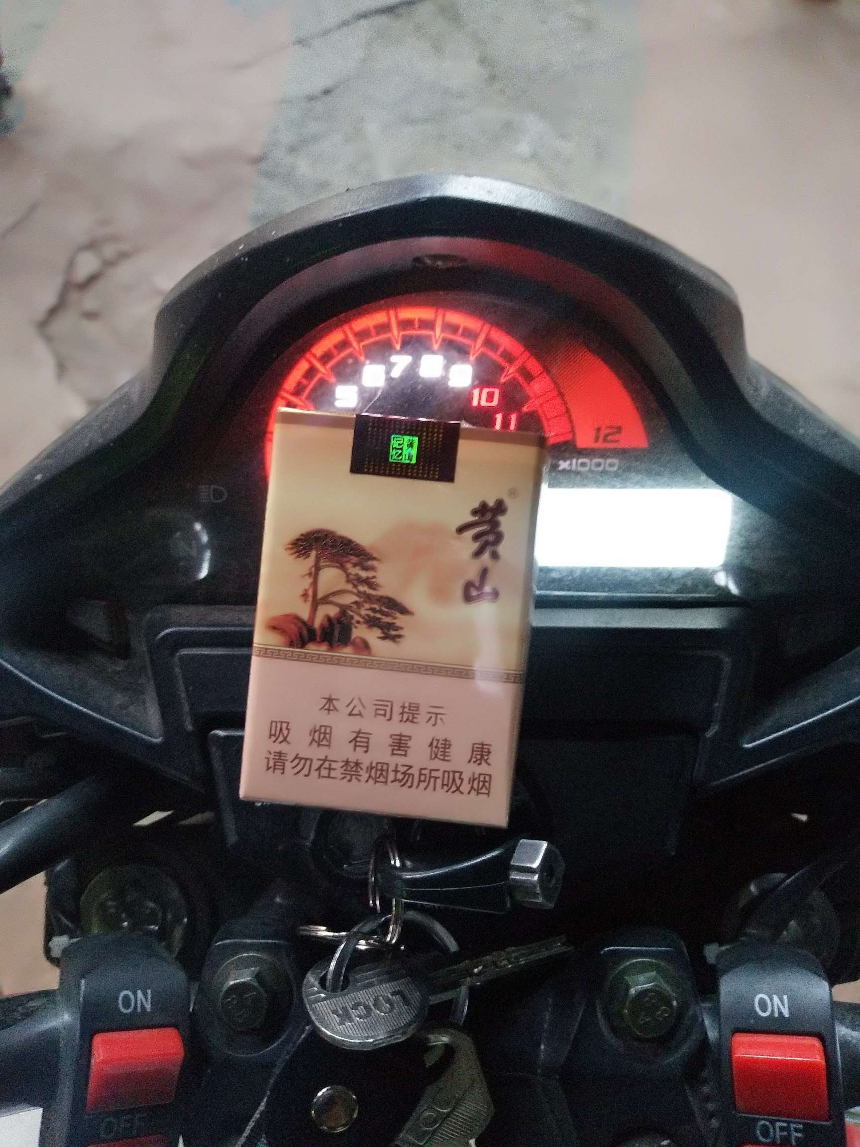 怎么可以获取别人手机号里面的通讯怎么可以获取别人手机号里面的通讯录？？

14 / 作者:他方天气渐凉 / 