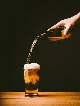 我没发过口子不是因为别的是因为我我没发过口子不是因为别的 是因为我特么压35 / 作者:一晃六年 / 