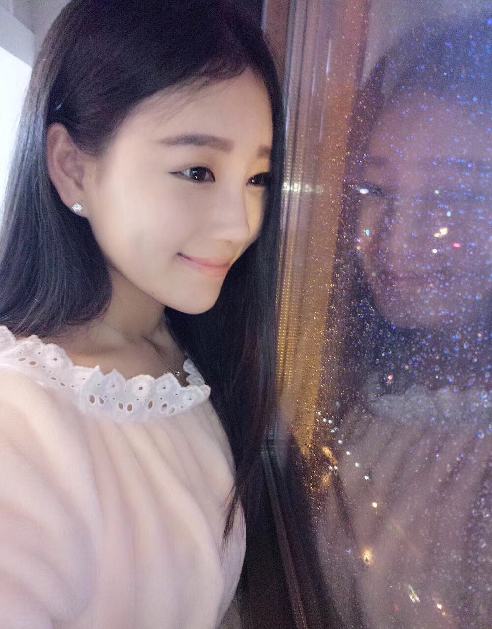 陌陌上面刚约的一个妹子，卧槽，不陌陌上面刚约的一个妹子，卧槽，不错呀


4 / 作者:准备跳楼le / 