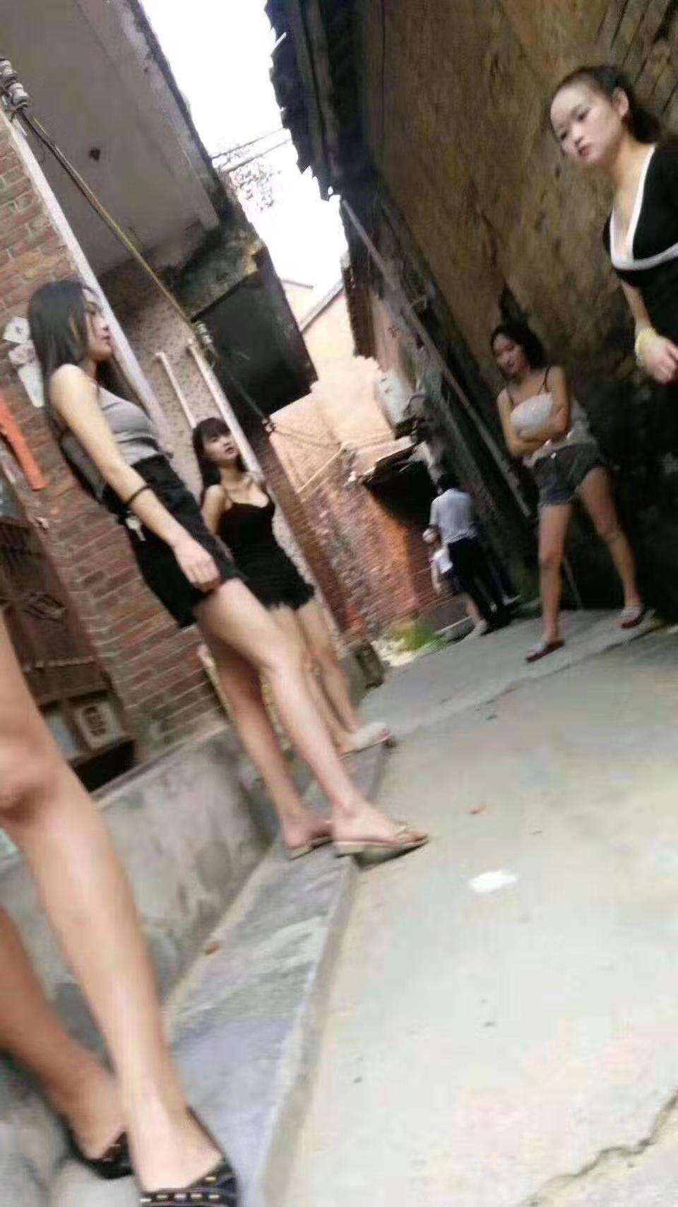 继续捡瓶子{:爱你:}，太阳太大继续捡瓶子

28 / 作者:哦噢噢噢 / 