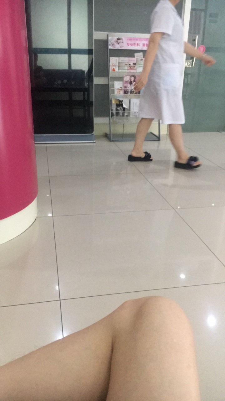 最近真倒霉，闪电借款催债。我女朋友还怀孕了现在要打胎，差几百块怎么撸都撸不出来。62 / 作者:哈哈哈哈gf / 