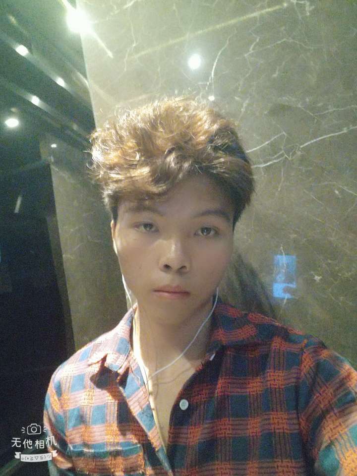我妈叫我回去了，欠了一万多，身无分文好难过。不赌不嫖



91 / 作者:找个撸友群 / 