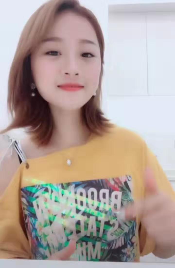 地道四川妹子，有木有妹子也流落街头了，抱个团，以前的我活泼开朗，现在犹如叫花婆子50 / 作者:小花椒 / 