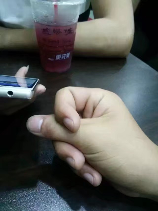 一切尽在此图中……唉

11 / 作者:威鑫434336000 / 
