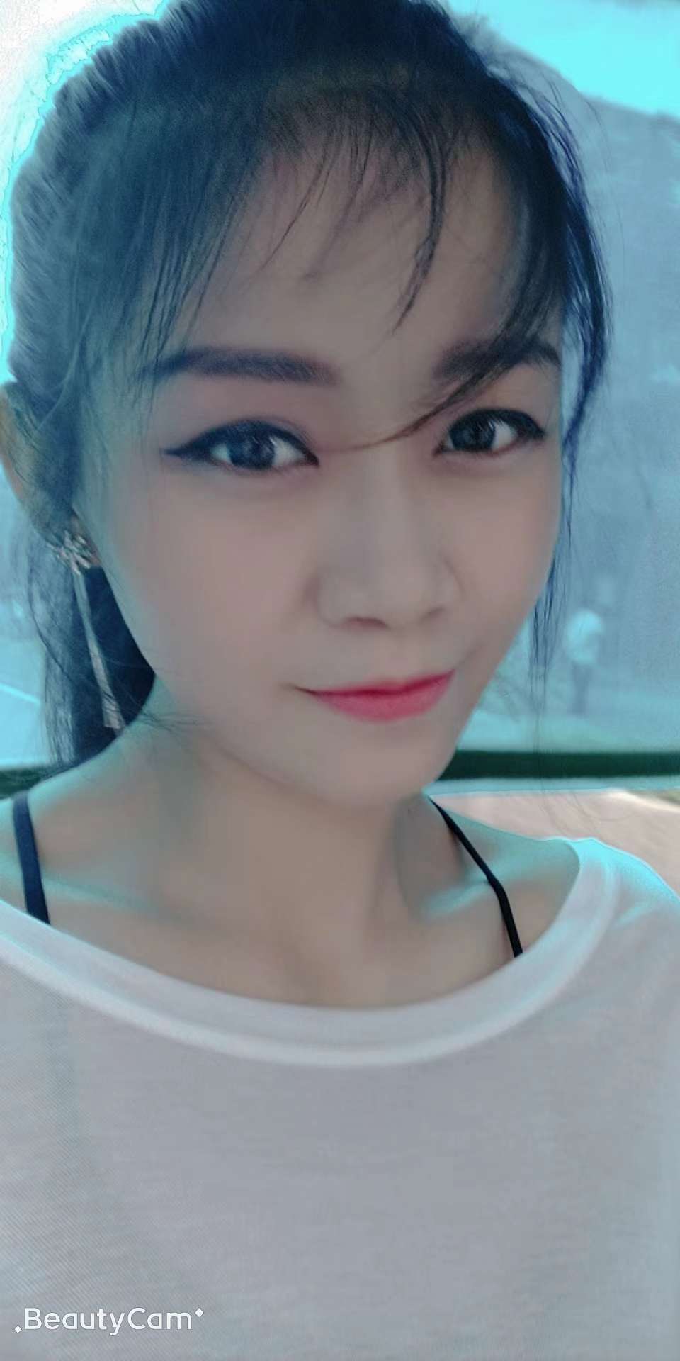 曝光一个女骗子叫翟蓉，卡今借到借贷宝条子的要前期


56 / 作者:旧序m / 