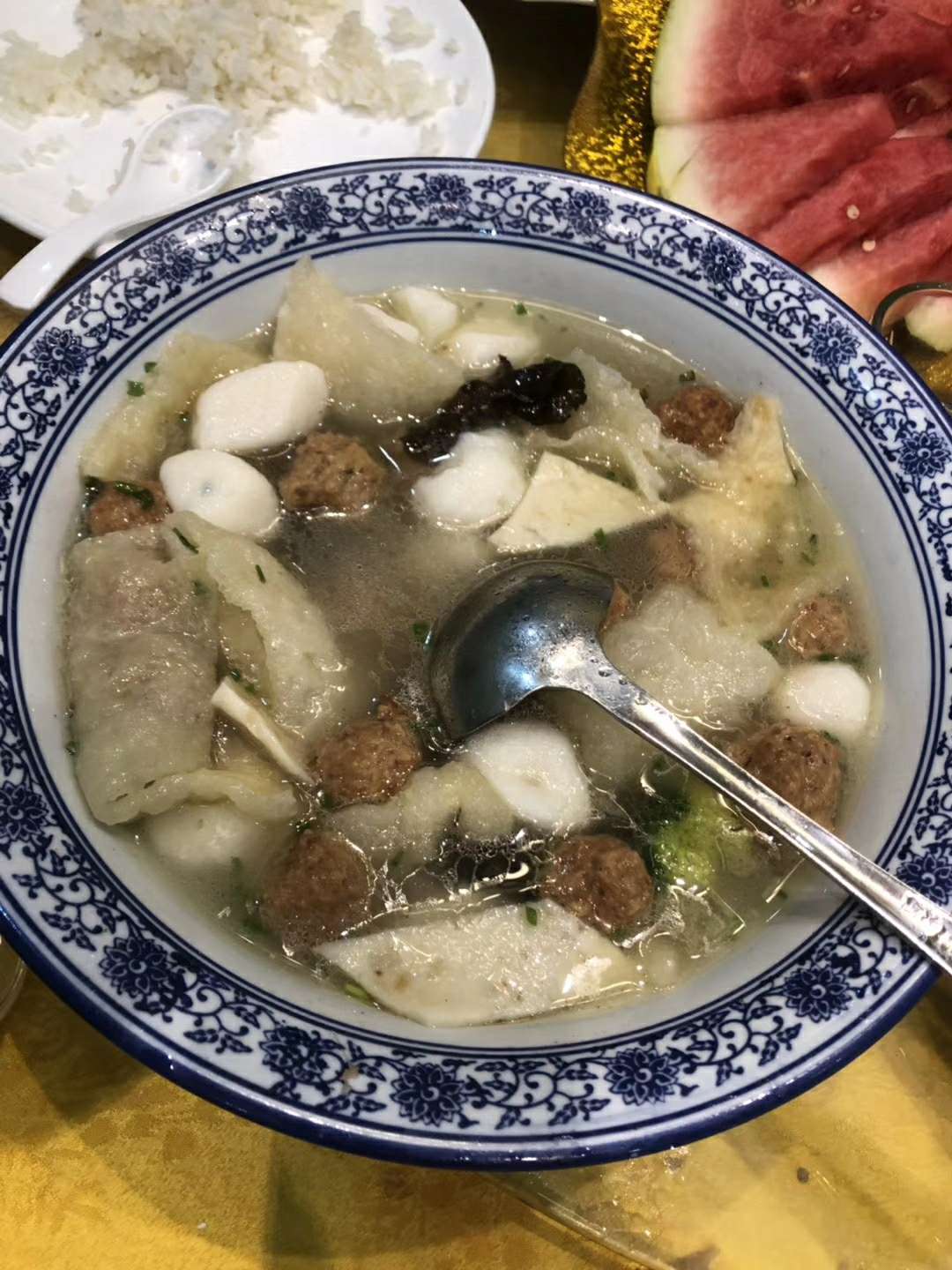 高铁上撩一妹子，还请我吃顿饭，我有想法





20 / 作者:HLX1314520 / 