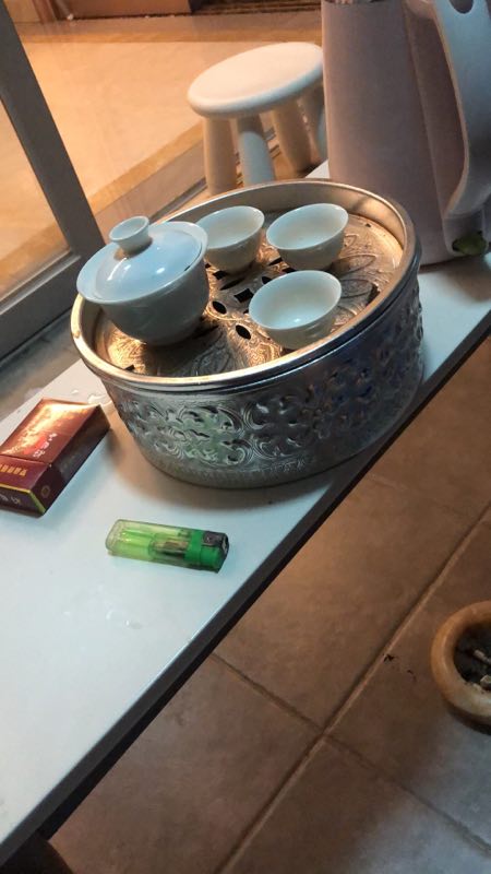 再坚持一会吃早餐了。

43 / 作者:大学生的战斗机 / 