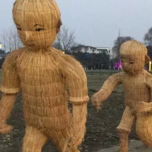 我来说下水织阿姨，她是成都的，她自己有个群，里面还有几个人他和火唱戏骗钱，同时和80 / 作者:多多猫老阿姨 / 