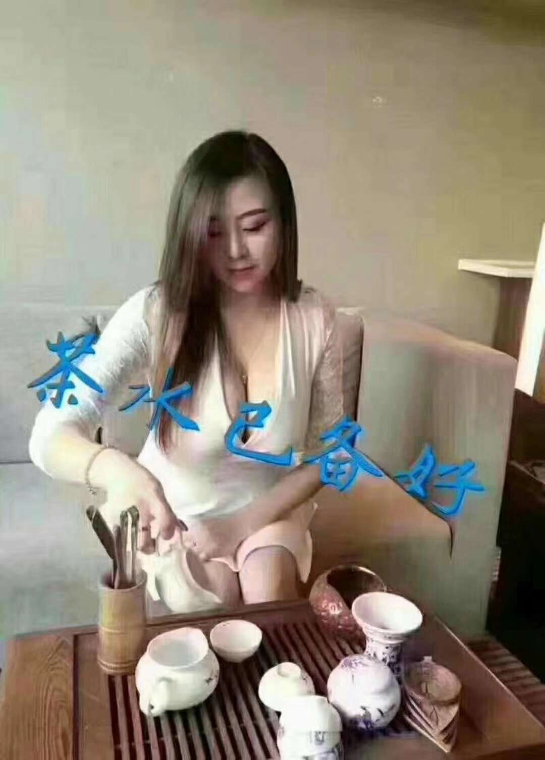 微信被封了，必须要好友才可以解封。有什么办法不用好友解封的。工作号，只有客户

54 / 作者:荷尔蒙。 / 