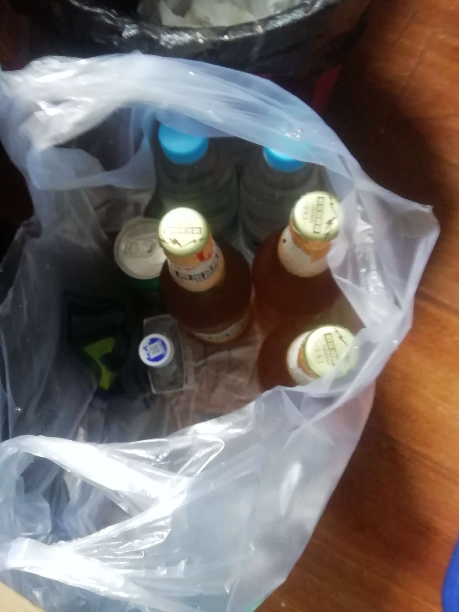 没水，不下款，只能吃




0 / 作者:酒肉和尚 / 