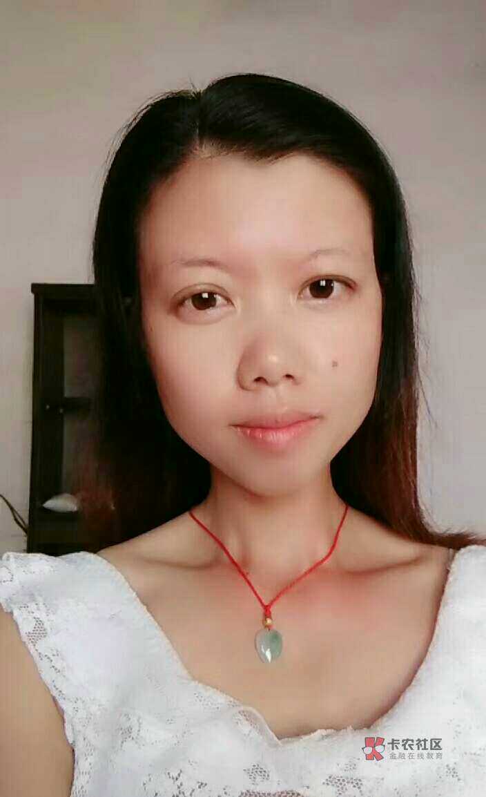 还有4天发工资了，赌都戒了，我要戒烟。



7年前的我，和现在的我区别真是大
54 / 作者:淘气小豆芽 / 