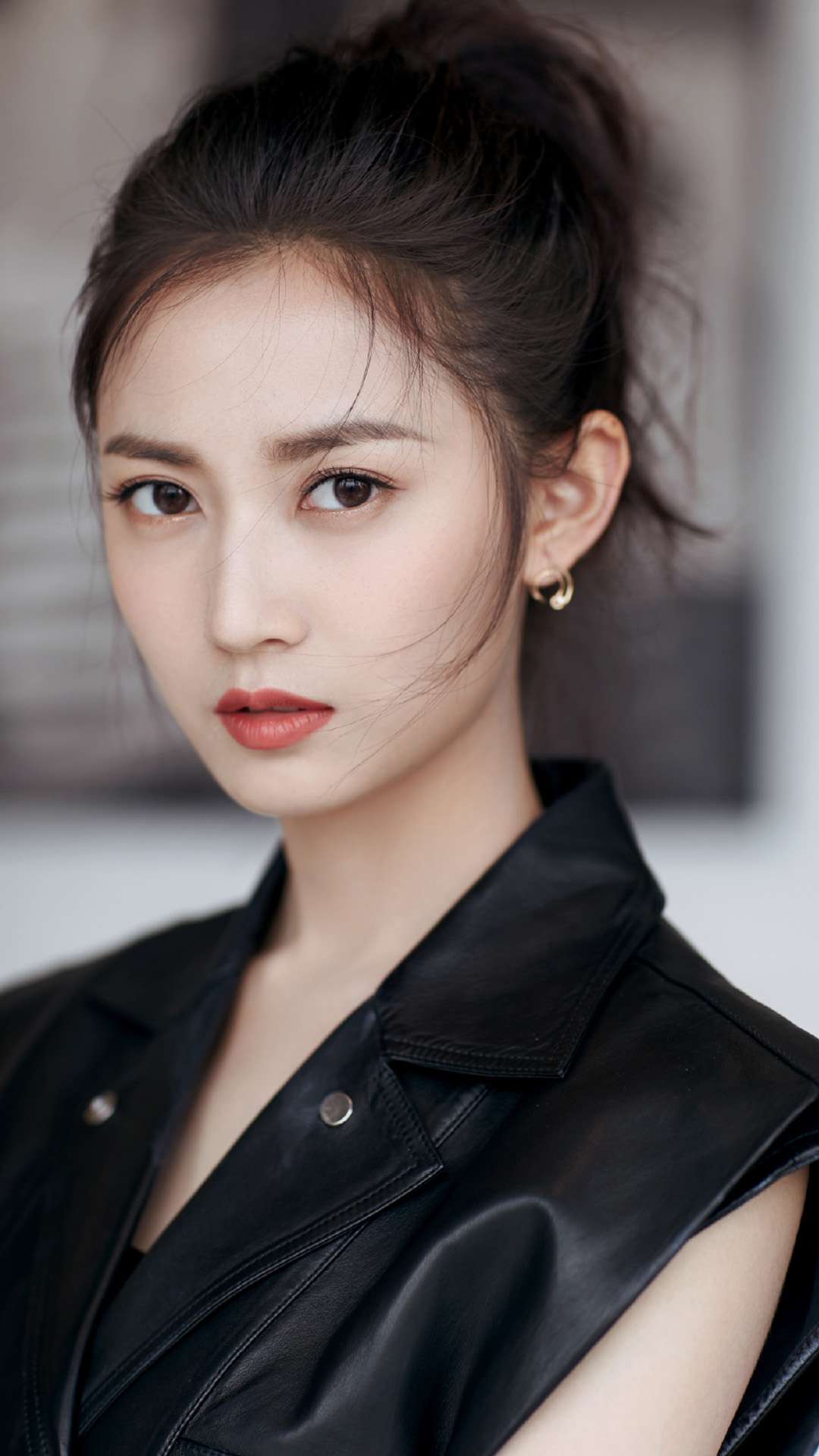 我觉得强制的最好的办法是换一张电话卡或者拔掉那