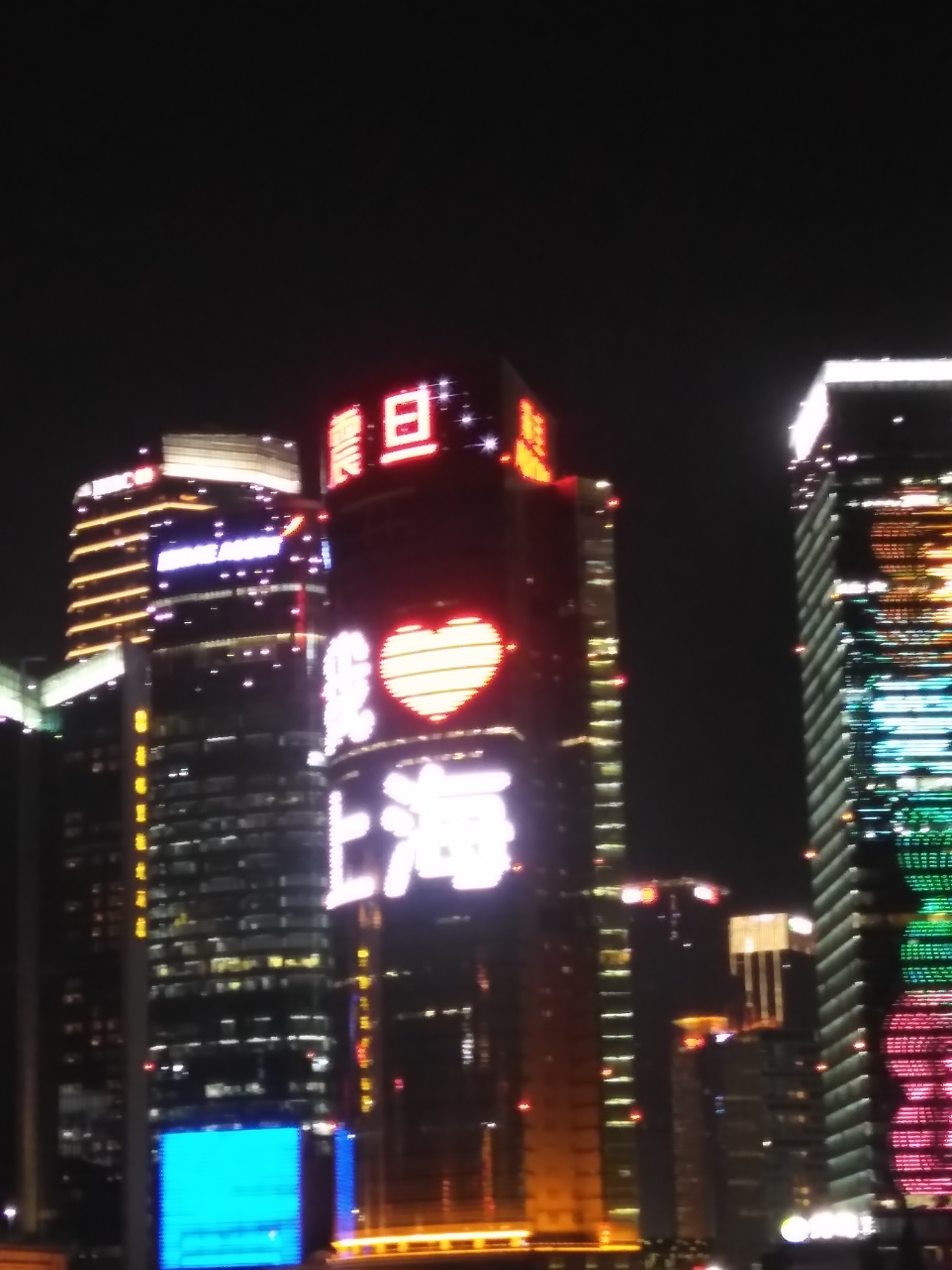 上海夜游




34 / 作者:天之娇子q / 