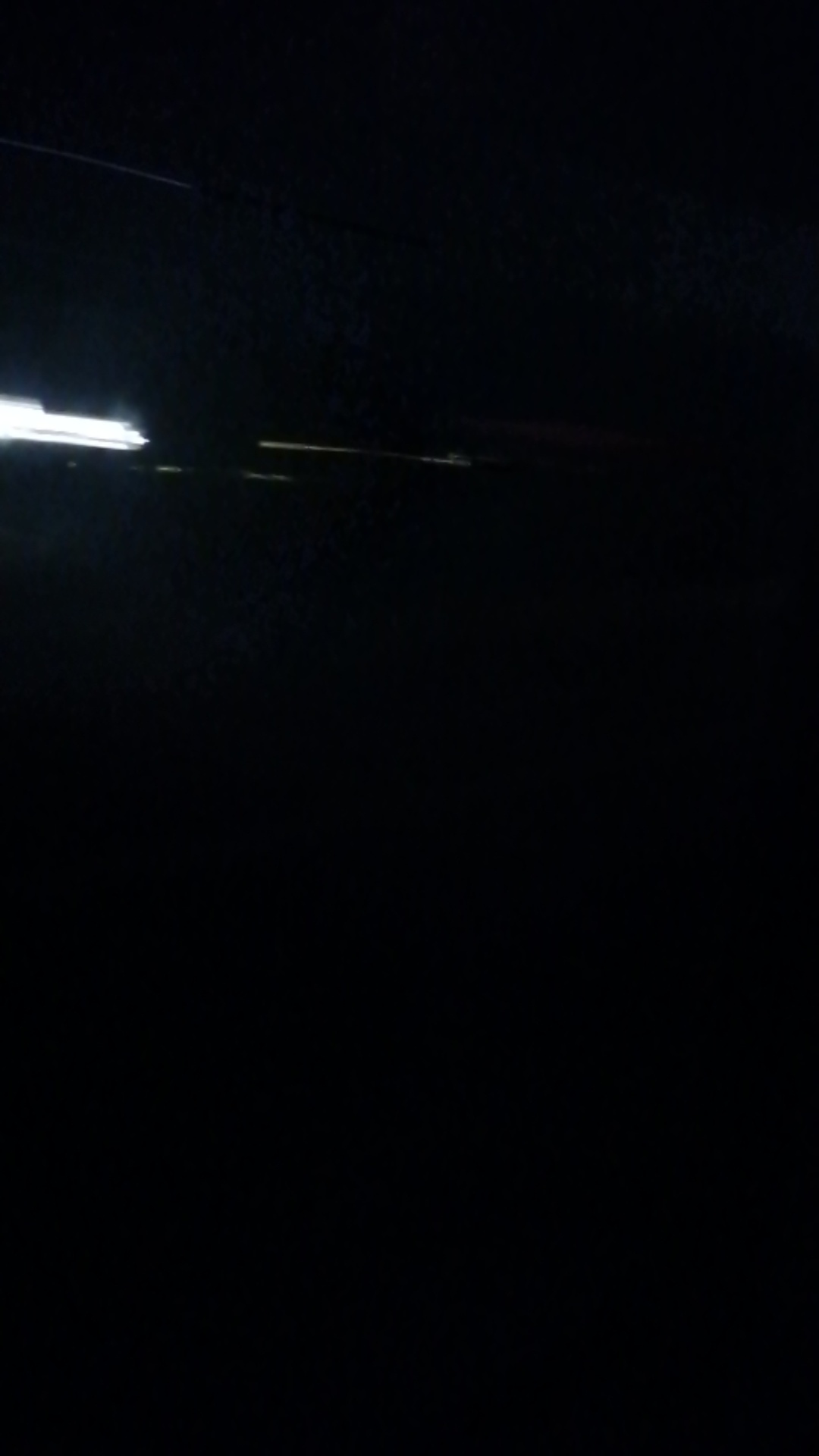 夜深了，突然想说点啥！
此时此刻，独自一个人正坐着大巴从东莞去往北海的高速路上，16 / 作者:上岸求帮助 / 