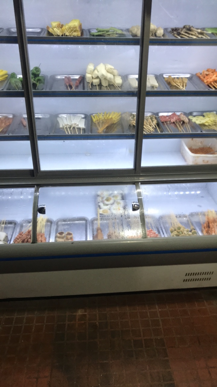 有没有附近的老哥来请你喝酒，

18 / 作者:别回头h / 