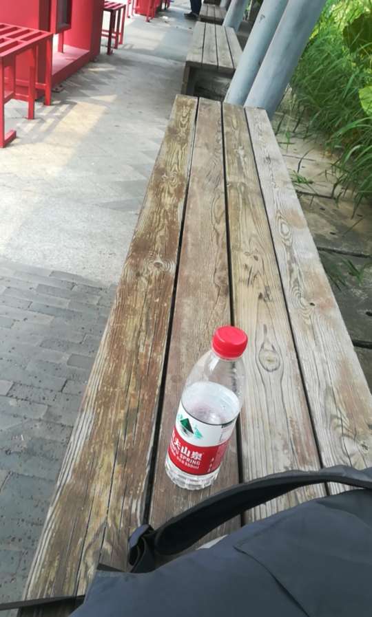 现在还有口子撸吗？瘫痪在龙华，国庆身无分文了，不知道怎么过，有没国庆日结的老哥带16 / 作者:别来黑黑黑我 / 