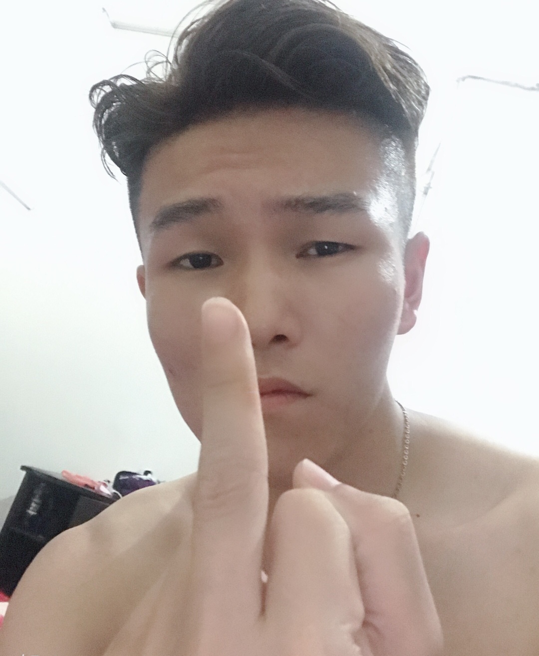       看到有人说，有手有脚不去做，照你这意思，我可以这么理解吗？你么有批不去卖是13 / 作者:敏妹妹 / 
