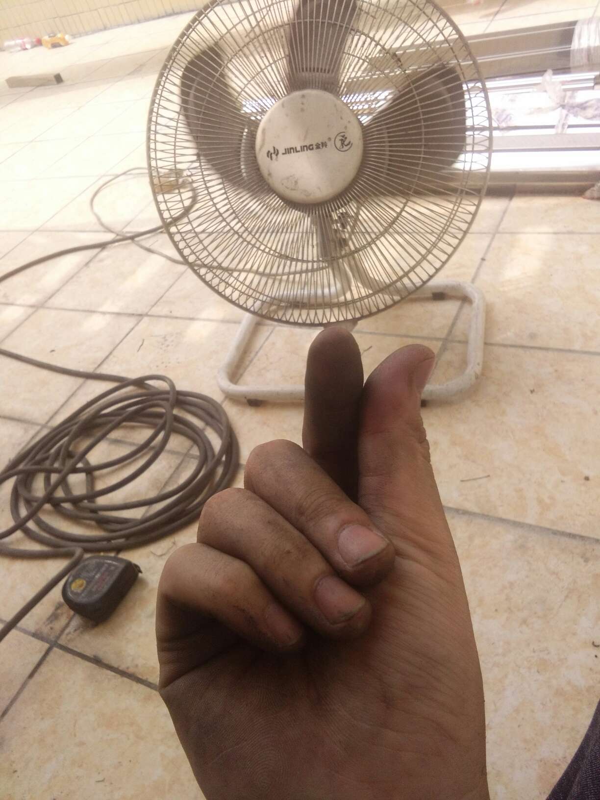 又半天。。充实的日子过得特别快，以前总想着自己欠下那么多的亲戚朋友网贷的债，人都51 / 作者:、李先生ゝ / 