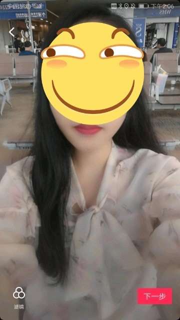 千万别看相亲女长的很文静，乖乖女那种，多打听一下，私生活乱的很，当你看见她床上和76 / 作者:1491584749 / 