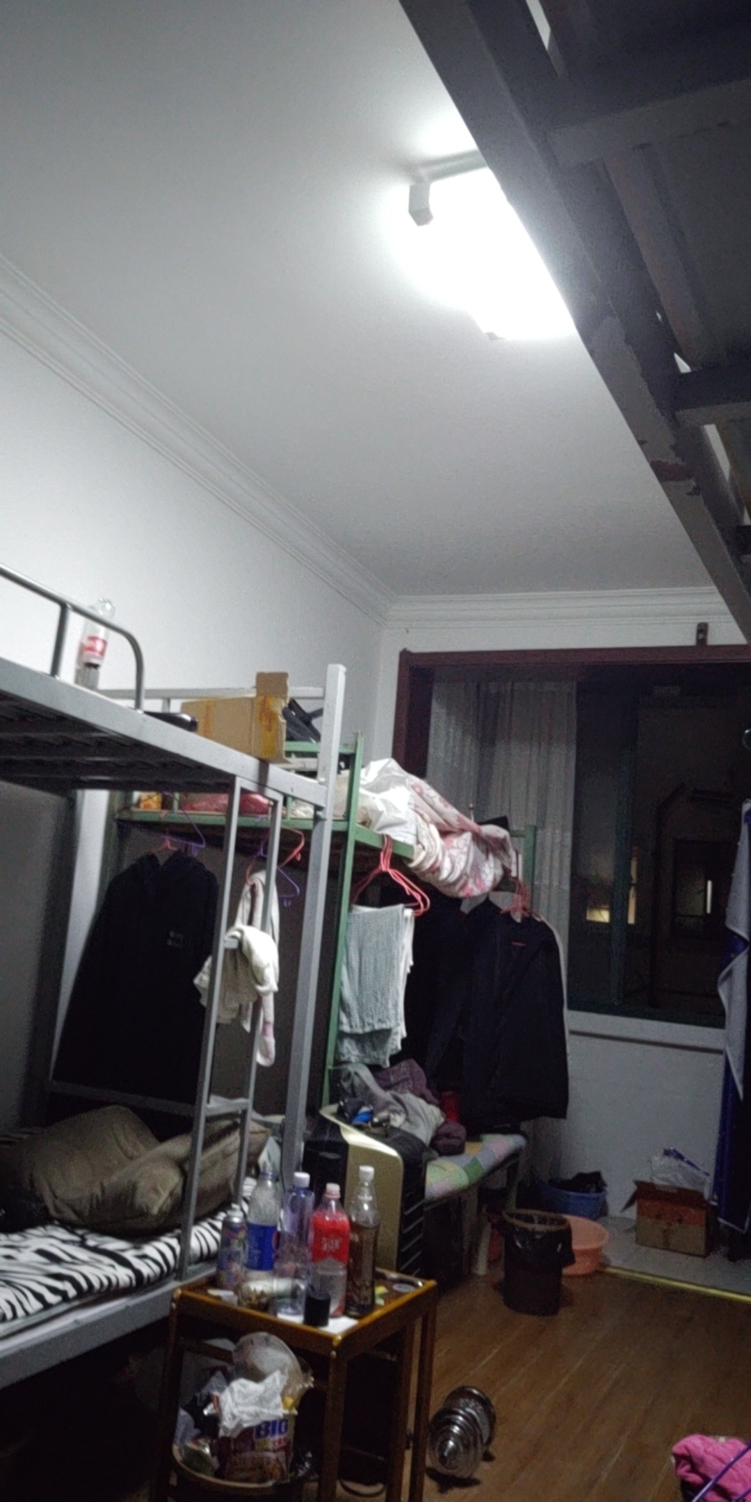 跪求老哥们团点钱办理健康证，下个月10号或者15号工资还。本人目前在上海江宁区做日料61 / 作者:zxl1222 / 