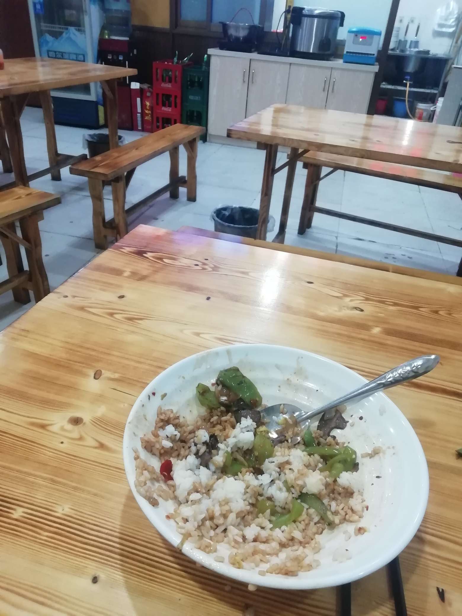 到楼上去了，跑还是不跑

69 / 作者:拼多多吖 / 