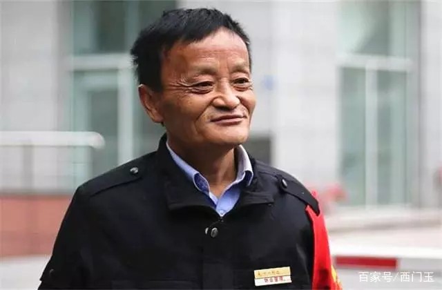 第一阶段：【希望】
占便宜是人的天性，当一个人的道德守则没那么严格时，我们都会陷96 / 作者:xiahzi / 