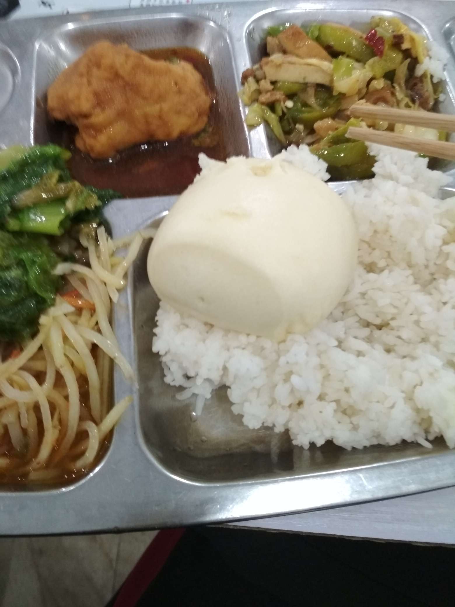 厂狗的伙食，有比这个还差的吗？

56 / 作者:z188188 / 