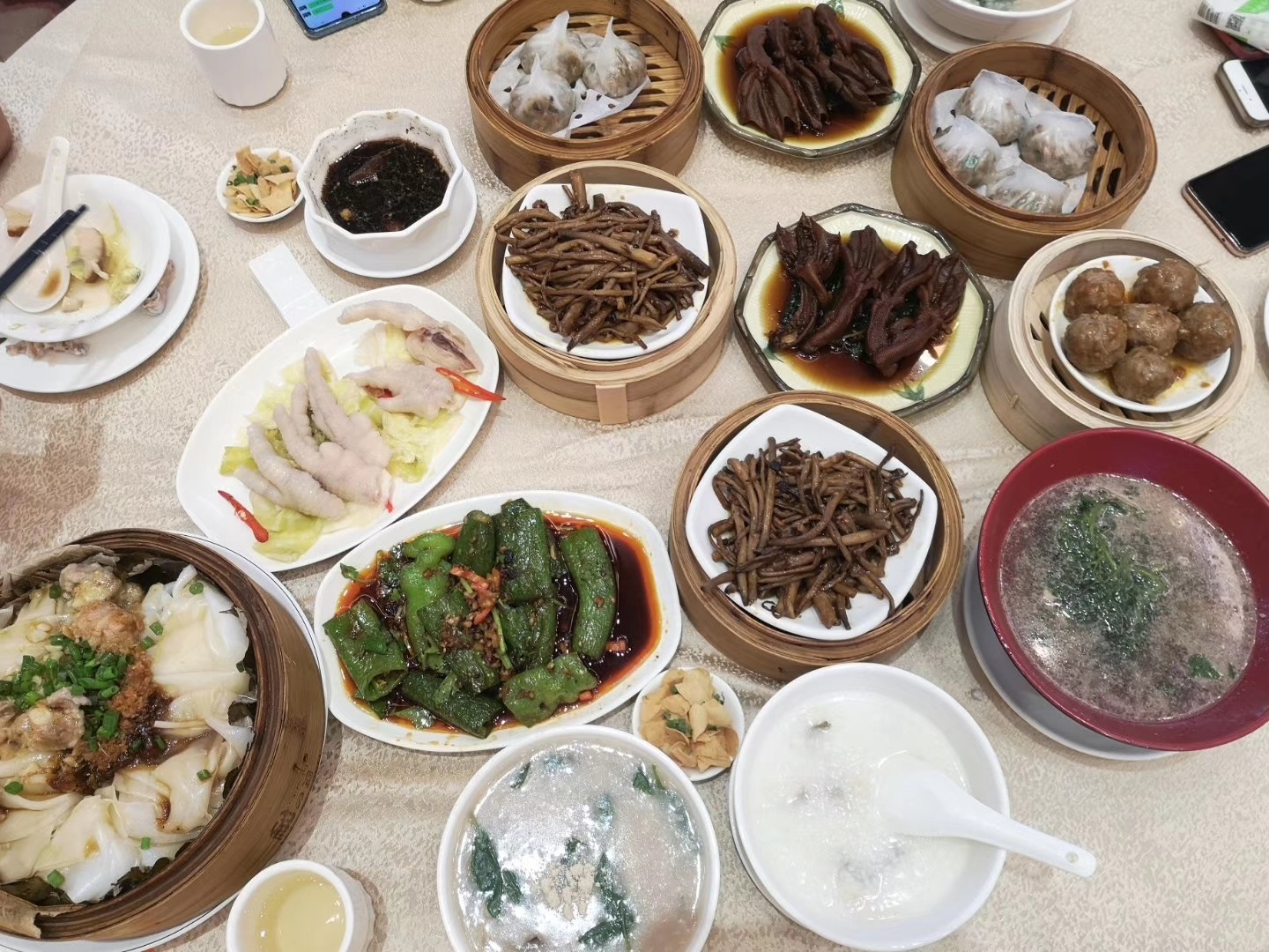 深圳的最后一个早茶，吃饱喝足准备上路了，各位老哥西安见

96 / 作者:撸管总冠军 / 