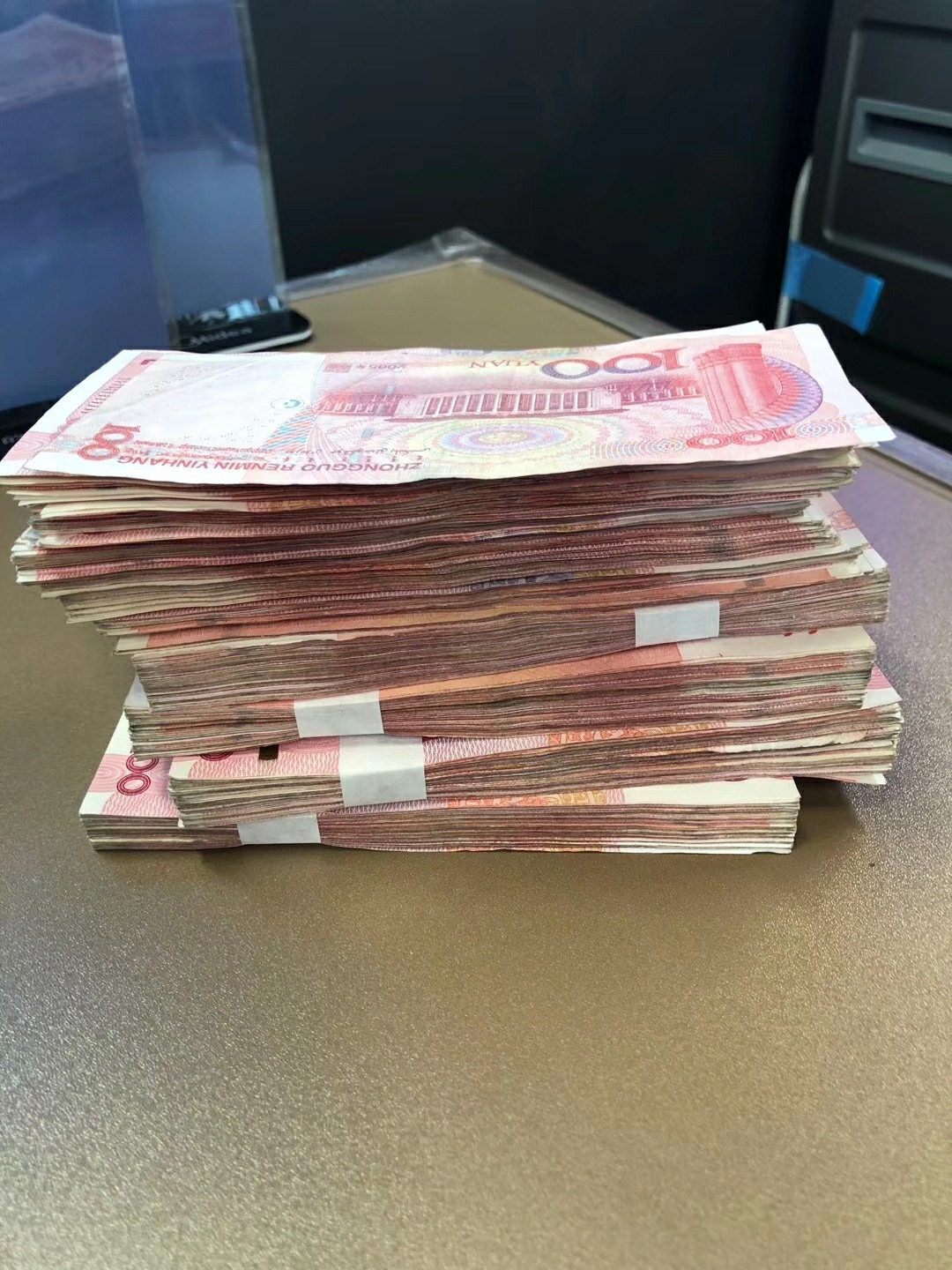 就这样吧！我愿意拿出5张救济卡农老哥！

93 / 作者:来了老弟撸撸 / 