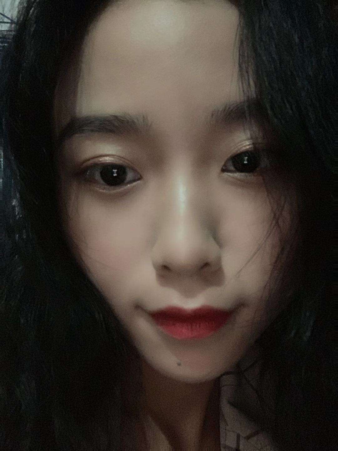 在家卧底，成功搞到广州找富婆，明年大学毕业，终于不用努力了



26 / 作者:姚青青 / 