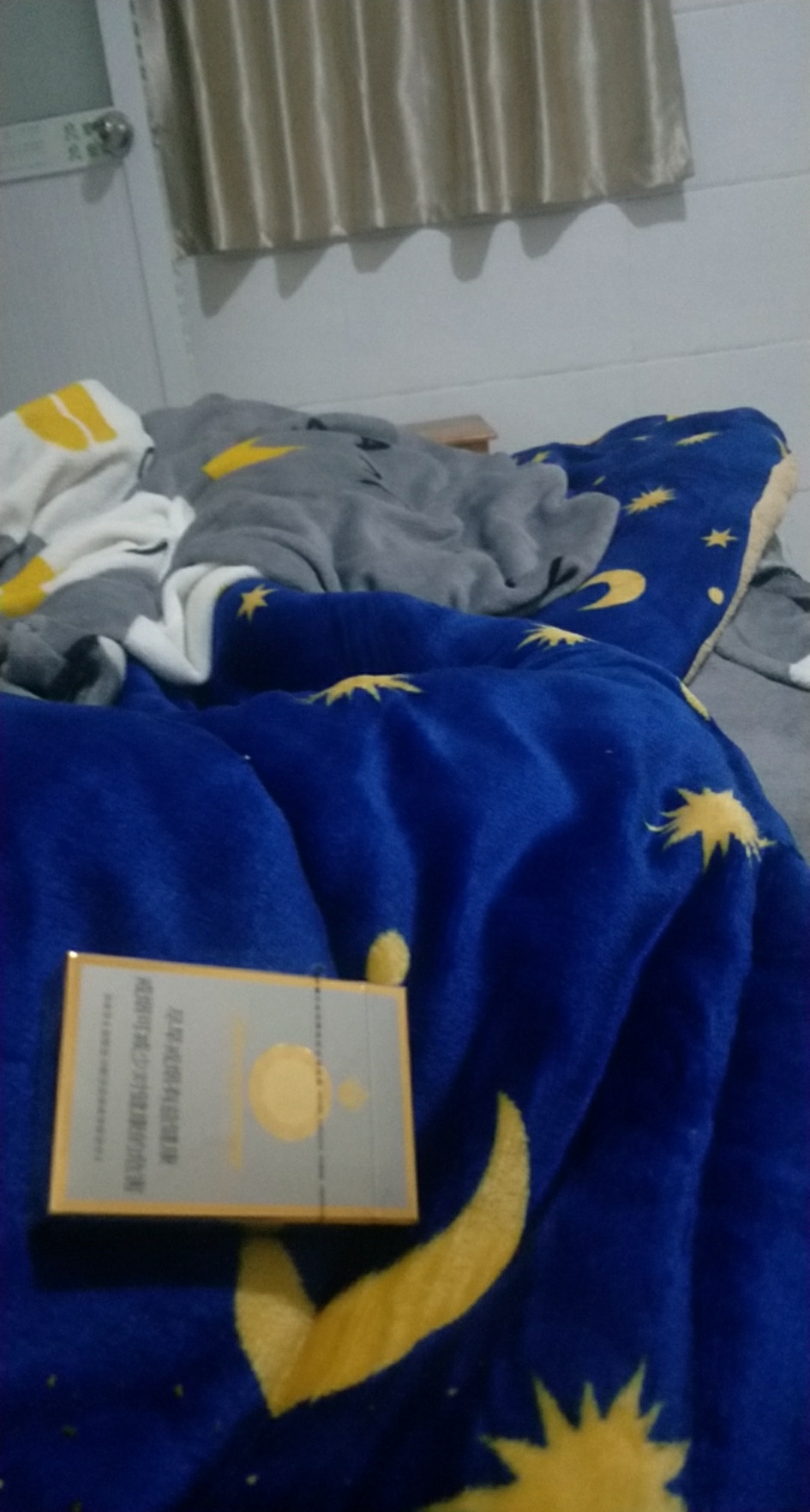 盖个楼，早上起来打赏，各位美女，帅哥，少爷，少妈，小姨妈，老姨妈，我睡觉了随缘打90 / 作者:阿杰吖 / 