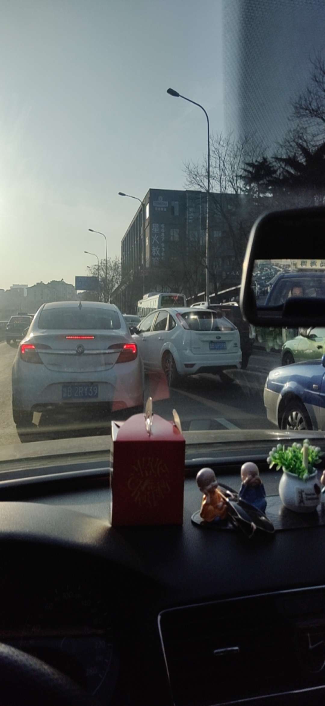 0532台东地区真老哥有没？我请客晚上来喝几杯如何？

72 / 作者:务实派丶 / 