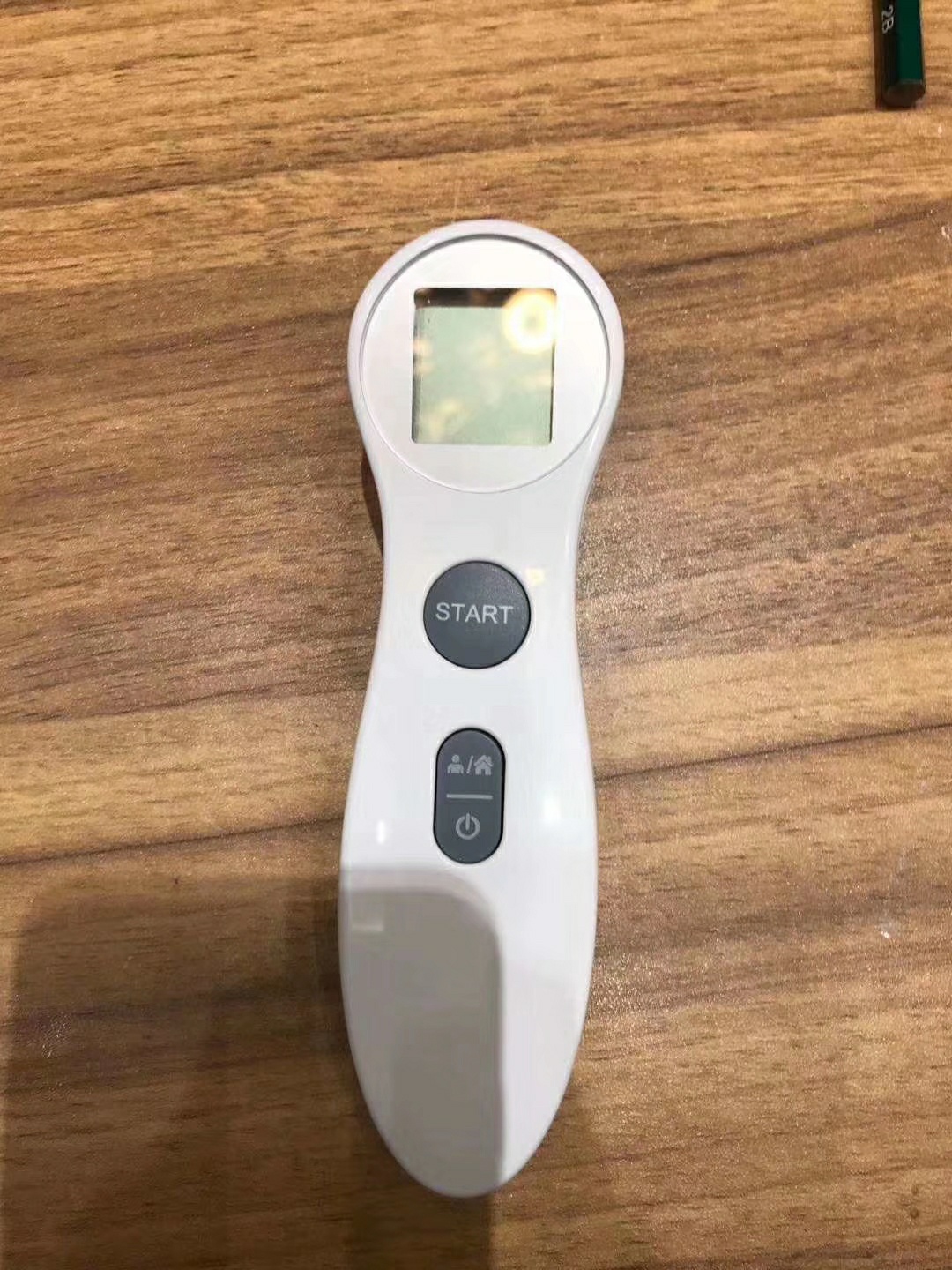 温枪，口罩有人收的吗？好像量有点多了。。。。







49 / 作者:十壹月 / 
