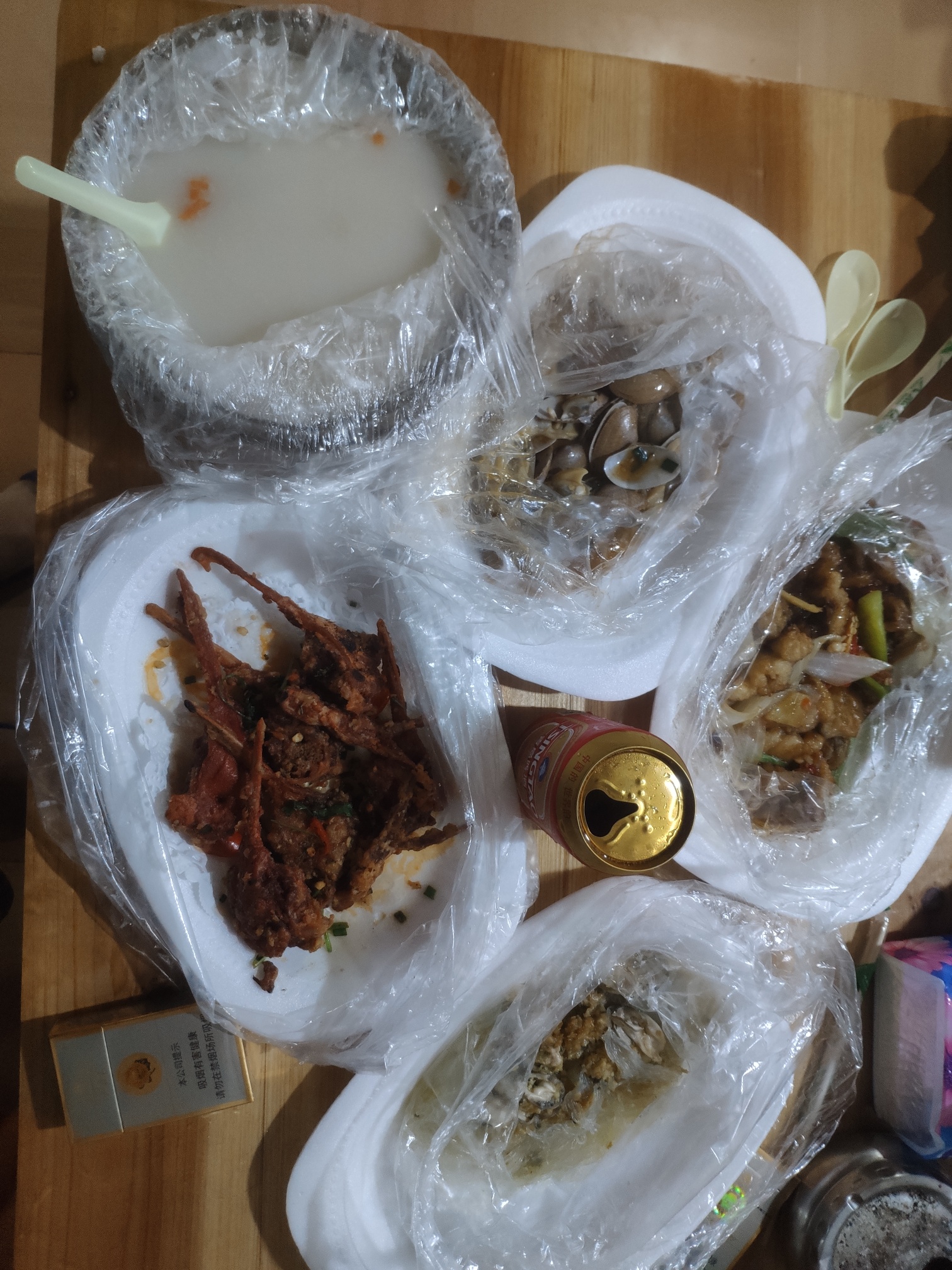 随缘。团几个面给老哥

62 / 作者:自由自在的飞 / 