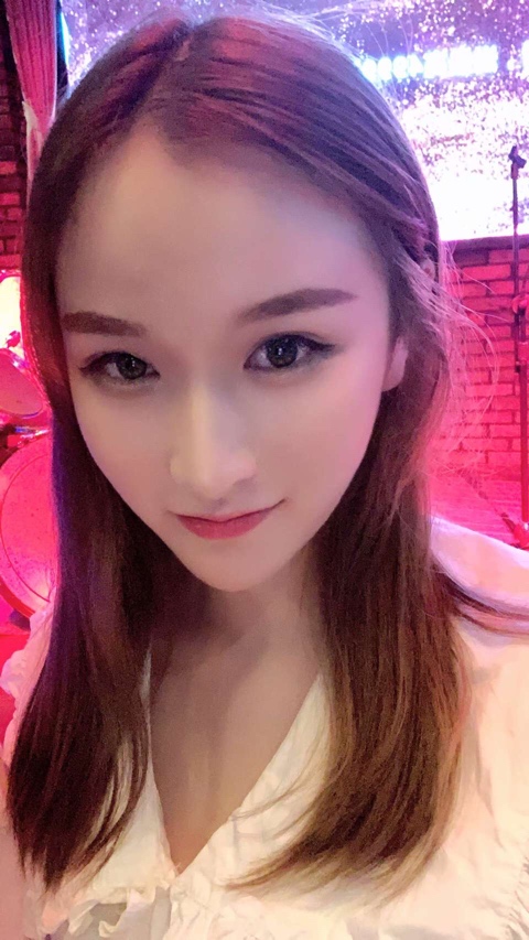 两个老哥已给。晚安❤️❤️❤️


95 / 作者:卡农老祖 / 