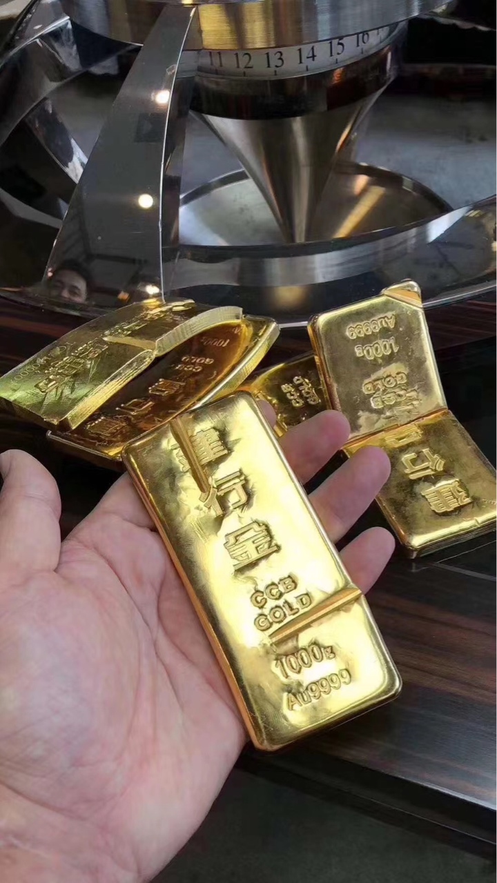同样的啤酒，瓶装的为什么没有罐装的好喝？

40 / 作者:雷朋 / 