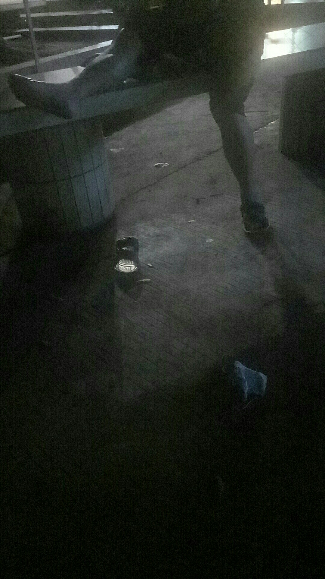 准备睡觉了



41 / 作者:乱砍滥伐 / 