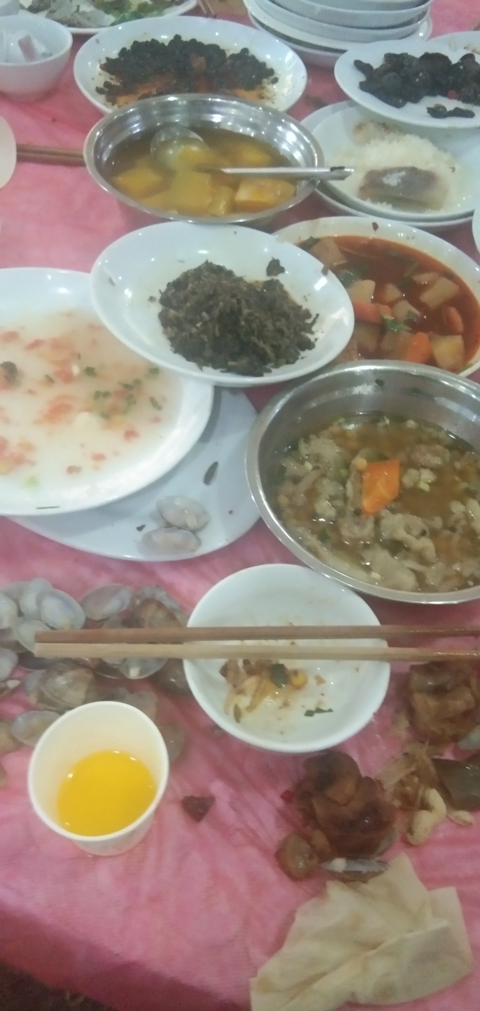 可是,剛剛已經蹭了人家結婚的飯,3 / 作者:帥萌萌