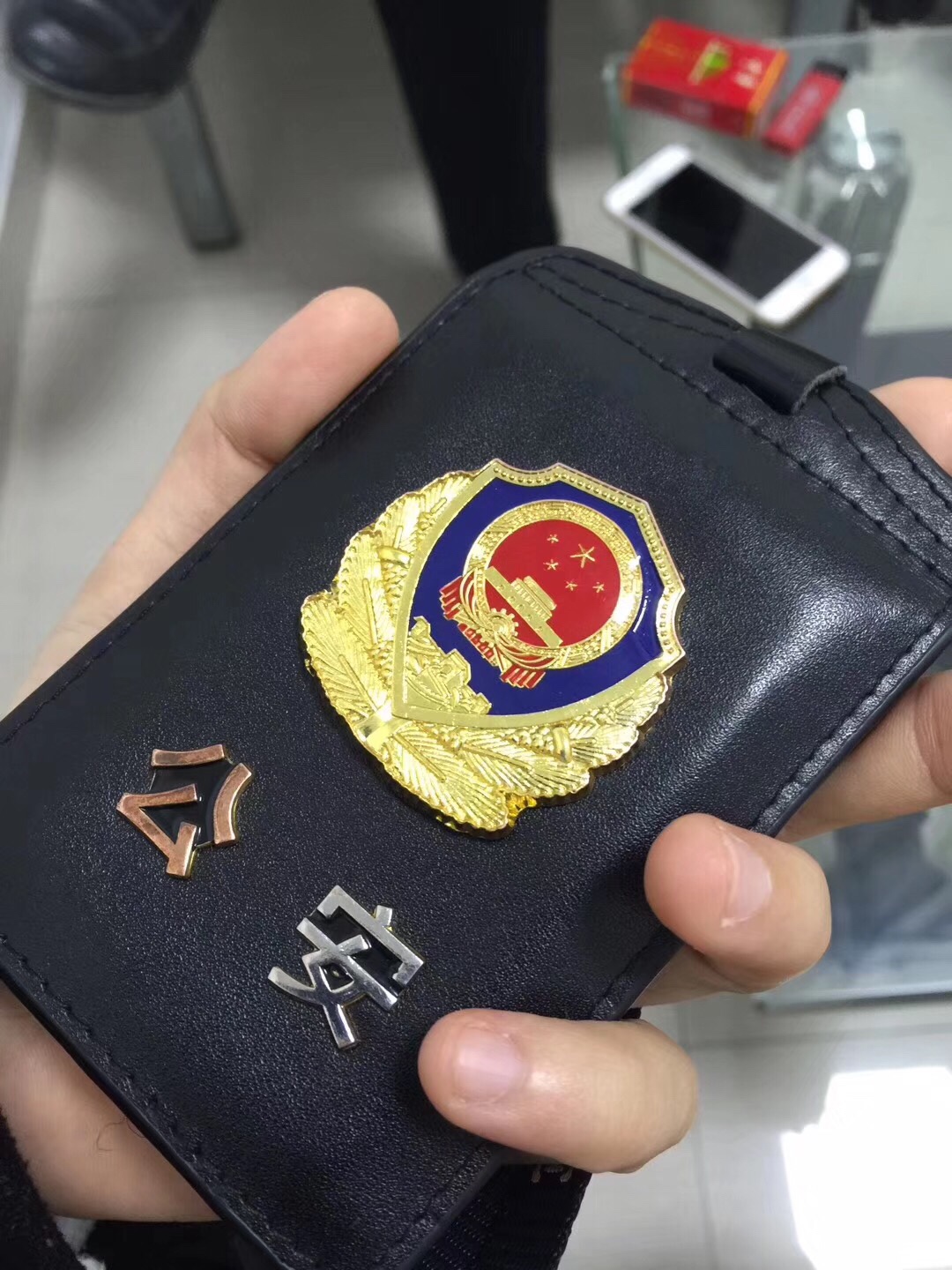 有没有老哥有在派出所的照片尽量不要是白天的
20 / 作者:v15815222444 / 